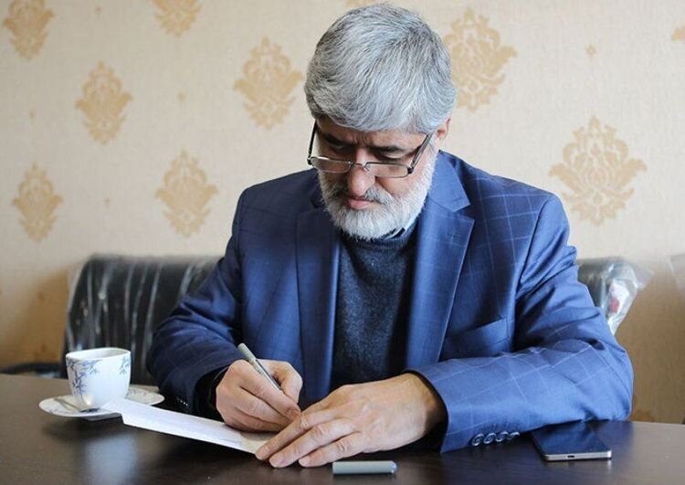 افرادی که صرفاً شعار دادند باید آزاد و عفو شوند