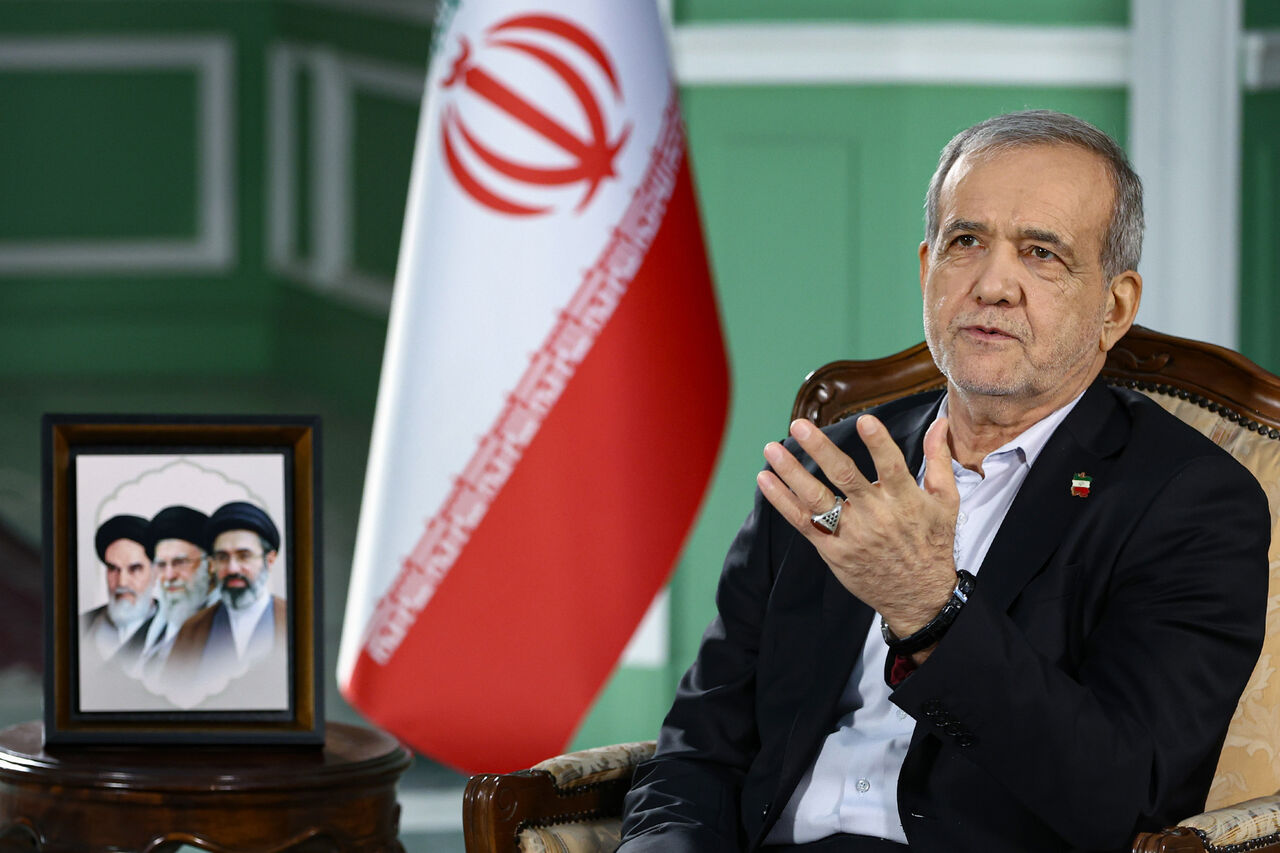پزشکیان: نرخ سوم بنزین بیش از ۱۰ هزار تومان نخواهد بود/ایران برنده تفاهم اسلامآباد است
