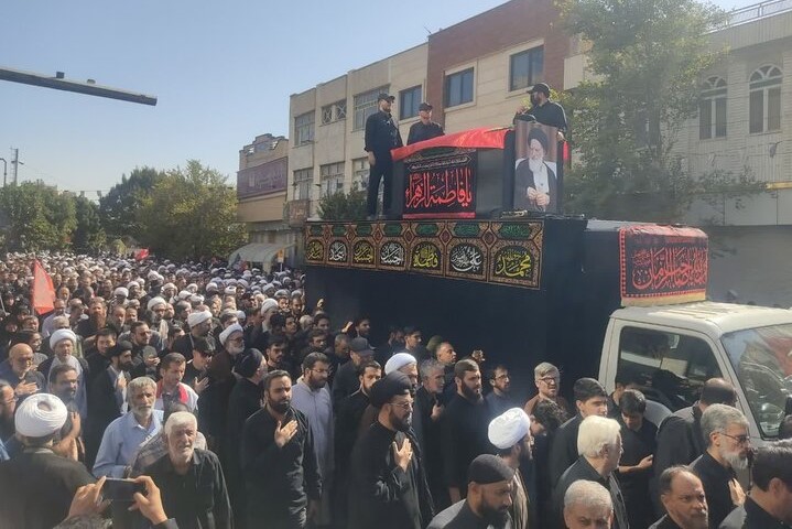 برگزاری مراسم تشییع پیکر آیت الله شبیری زنجانی با حضور علما و اقشار مختلف مردم برگزاری مراسم تشییع پیکر آیت الله شبیری زنجانی با حضور علما و اقشار مختلف مردم